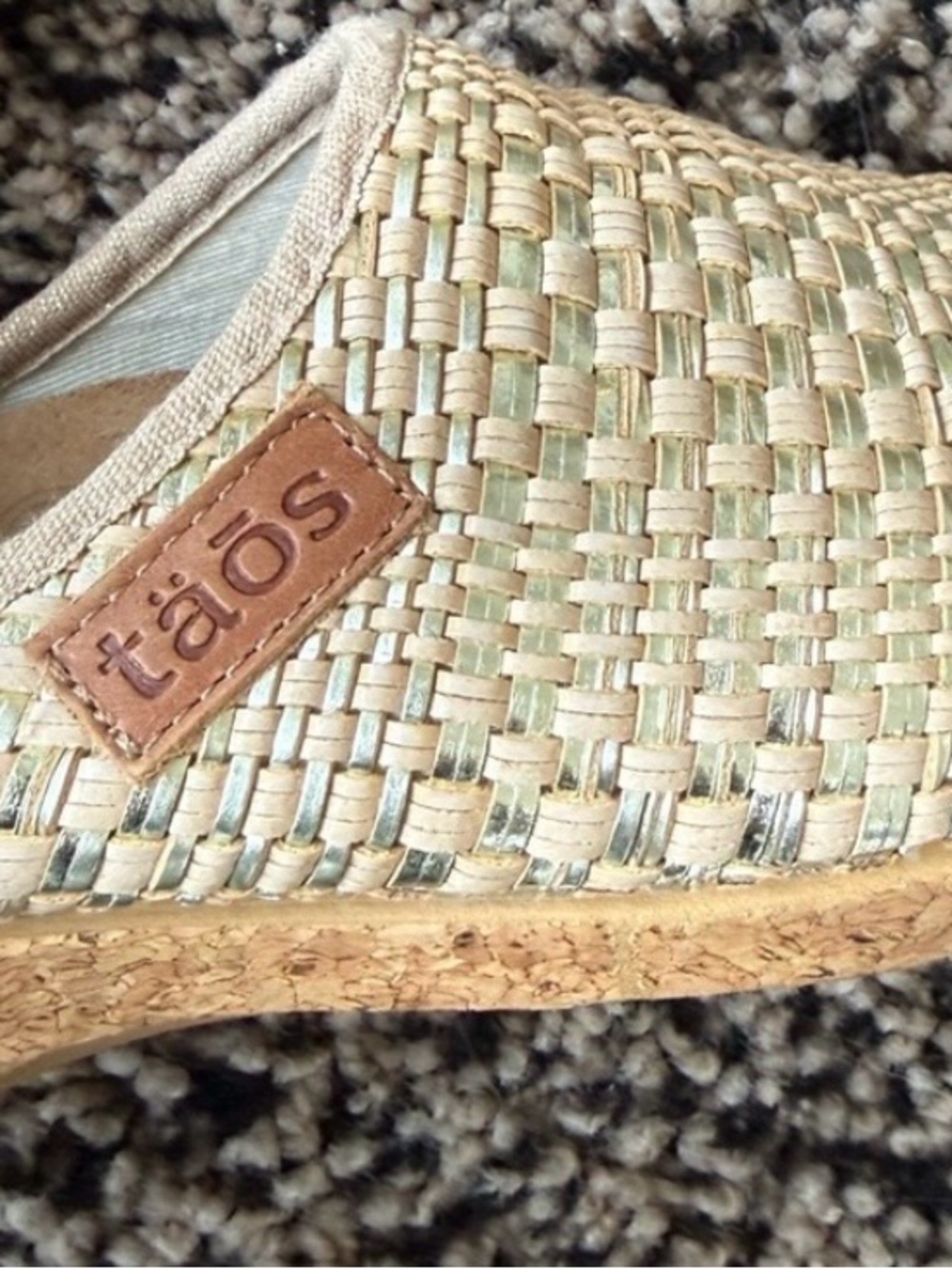 Taos Footwear Kids Woven Metallic Gold and Cream Slip-On
